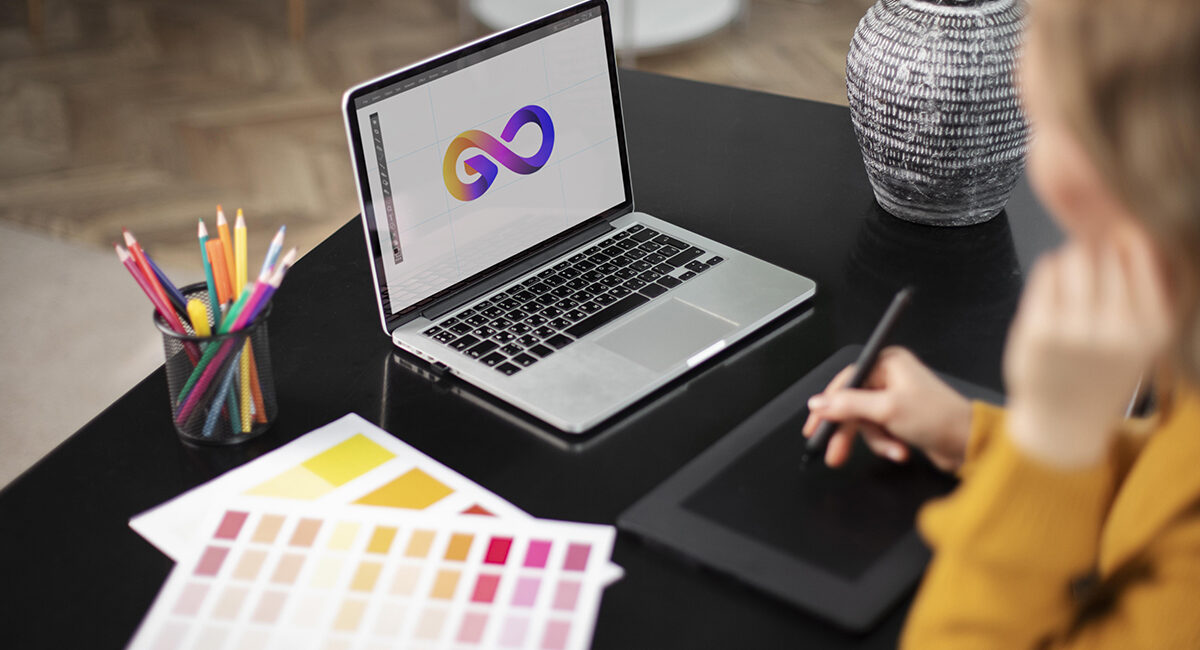 Best CRM tools review comparison showing top customer relationship management software solutions for business